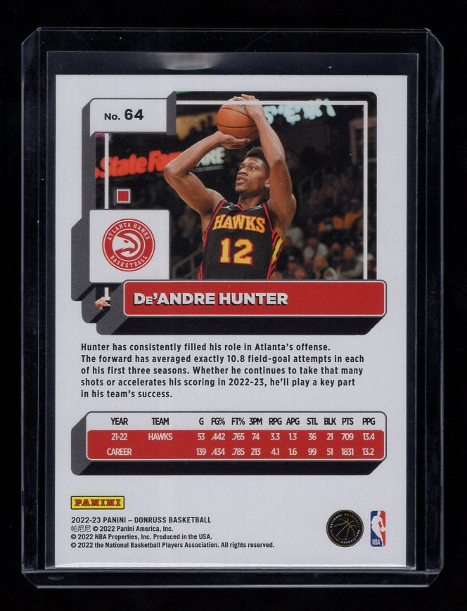 2022-23 Donruss Holo Green Laser #64 De'Andre Hunter (Atlanta Hawks)