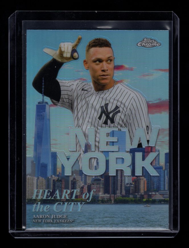 2022 Topps Chrome Heart of the City #HOC13 Aaron Judge (New York Yankees)