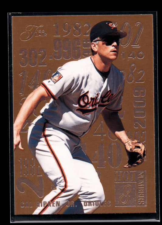 1995 Flair Hot Numbers #8 Cal Ripken (Baltimore Orioles)
