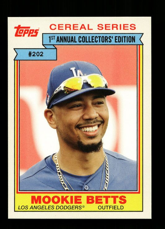 2020 Topps Throwback Thursday #202 Mookie Betts (Los Angeles Dodgers)