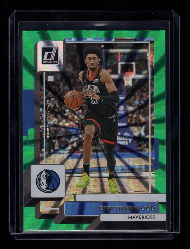 2022-23 Donruss Holo Green Laser #145 Christian Wood (Dallas Mavericks)